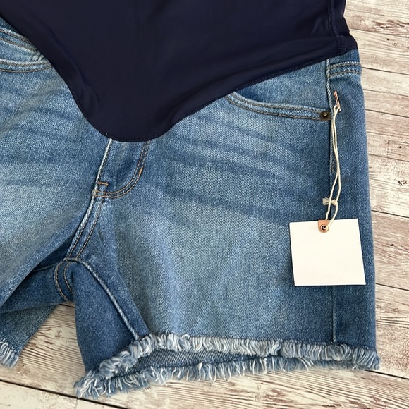 Pinkblush Medium Wash Fringe Hem Maternity Full Panel Denim Shorts - Picture 5 of 9